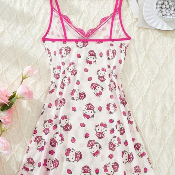 Hello Kitty Sheer Lace Chemise - Picture 2 of 9